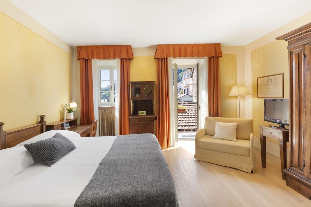 هوتل بيروني غرفة