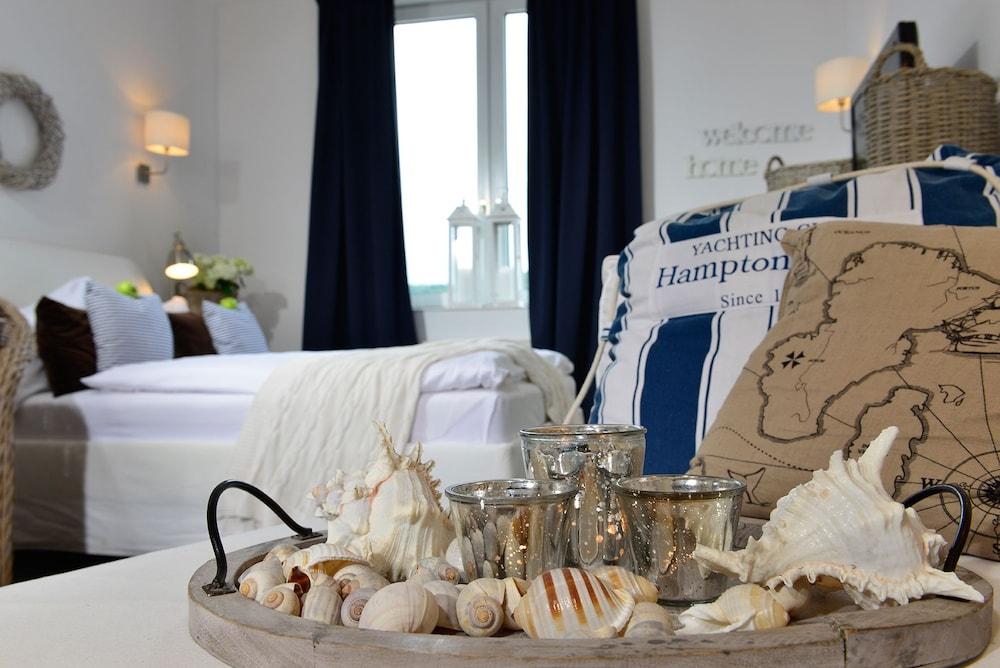 هوتل فريندز هوكلهوفن غرفة