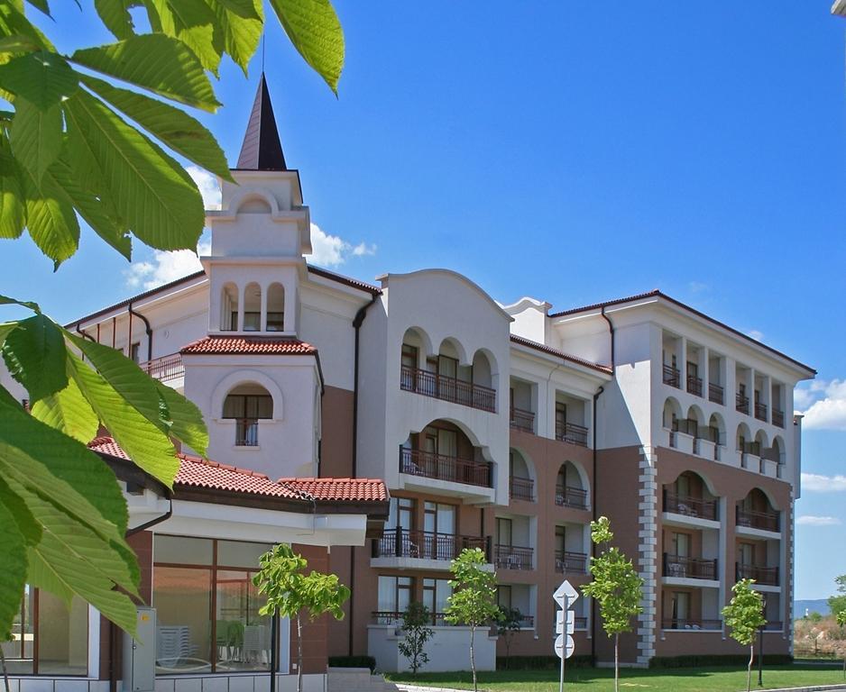 صنرايز كلوب آبارت هوتل أخرى