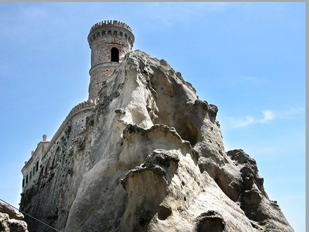 لافيش سي فيو أبارتمنت إن كابو ريزوتو المنطقة الخارجية