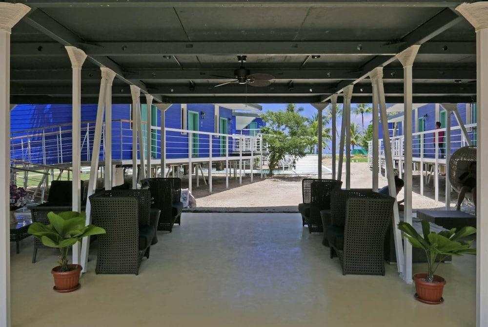 Apsaras Tribe - Siargao Lobby Sitting Area