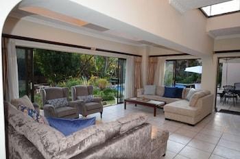 راديانس جيست لودج آند كونفرنس سنتر أخرى