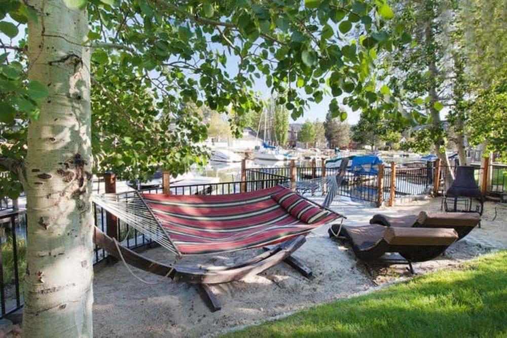 Mv25: Waterfront Tahoe Keys Home -30 Days Minimum Property Grounds