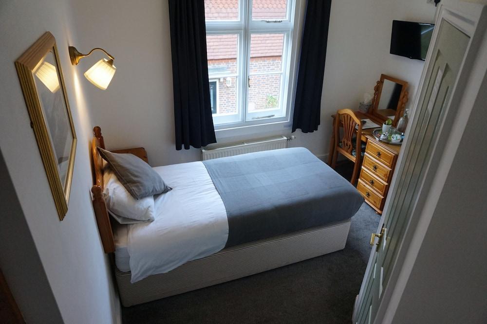 Villa Verde Gatwick