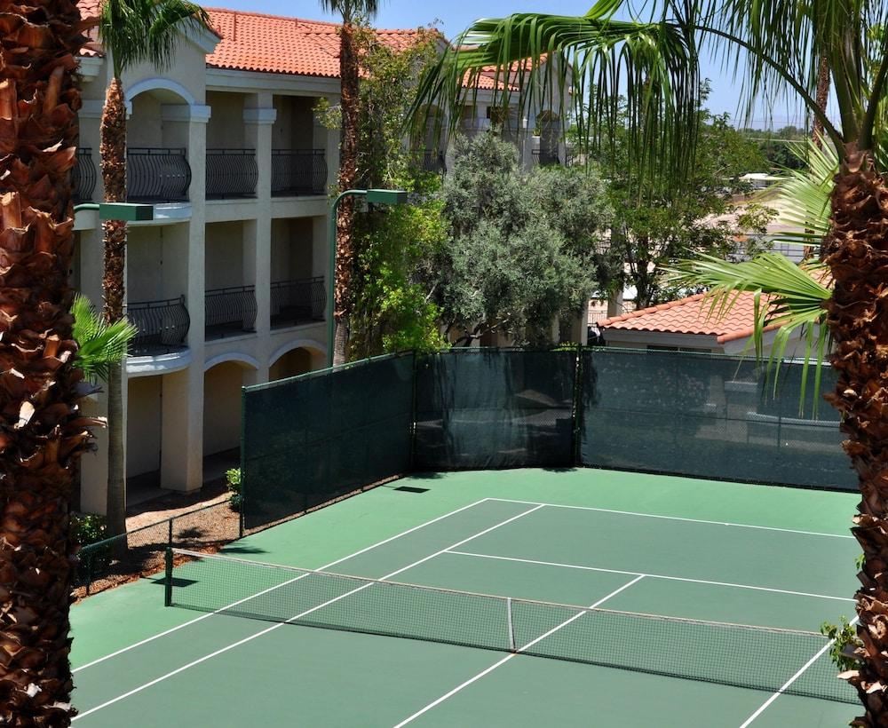 Club De Soleil All-Suite Resort Tennis Court