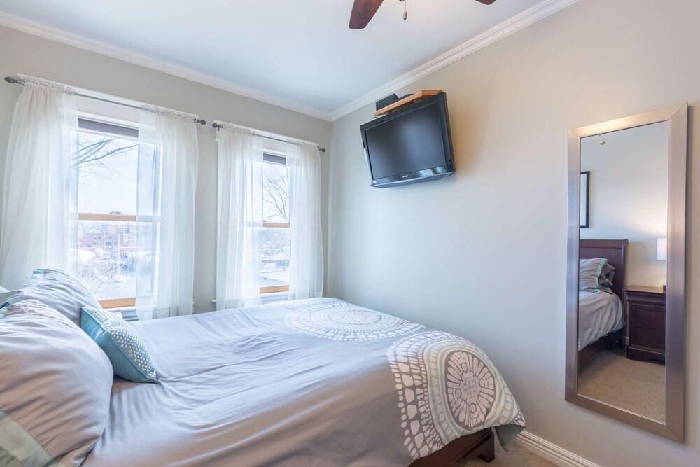 ريفرسايد ريتريت