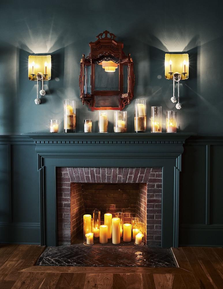 The Vanderbilt, Auberge Collection Lobby
