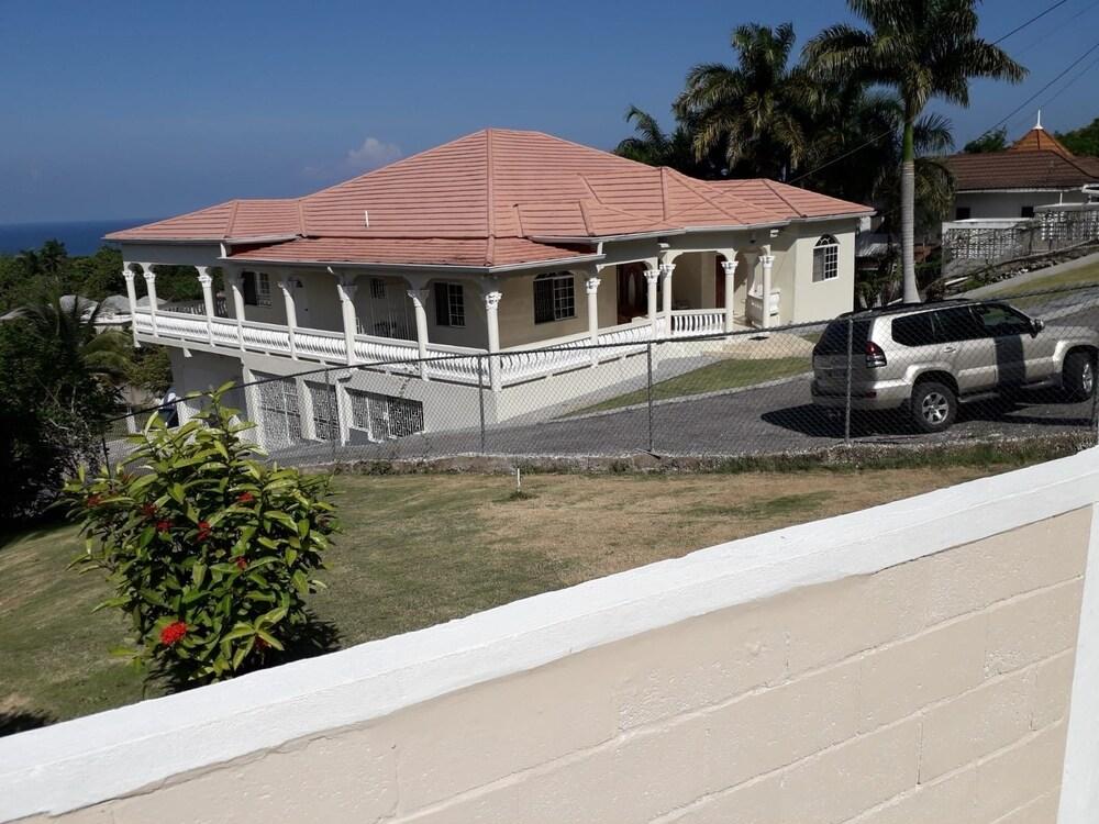 Rose View Apartment Montego Bay Featured Image