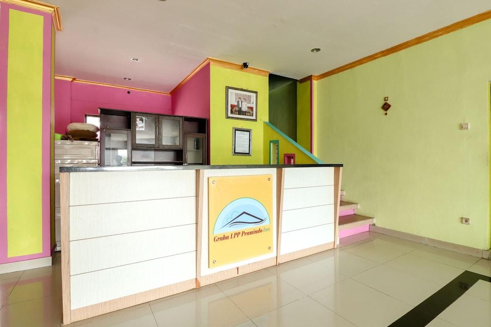 Graha LPP Pramindo Inn Lobby