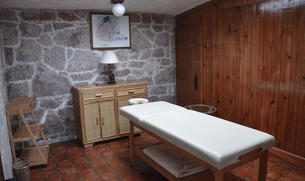 أوتل بوتيك كاسا آل آيري غرفة العلاجات صحية