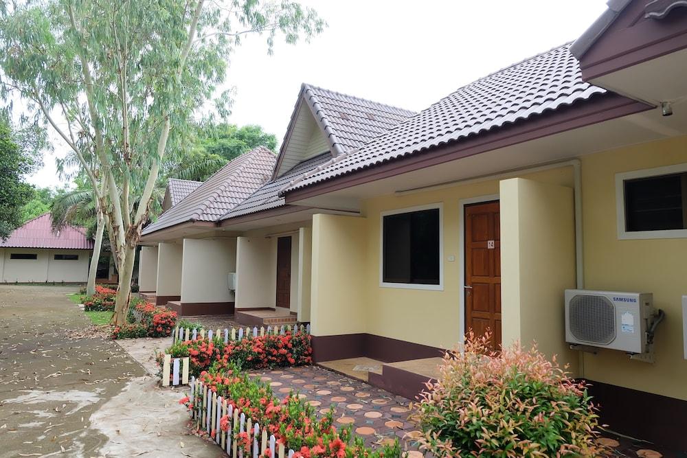 Suan Kaew Resort Featured Image
