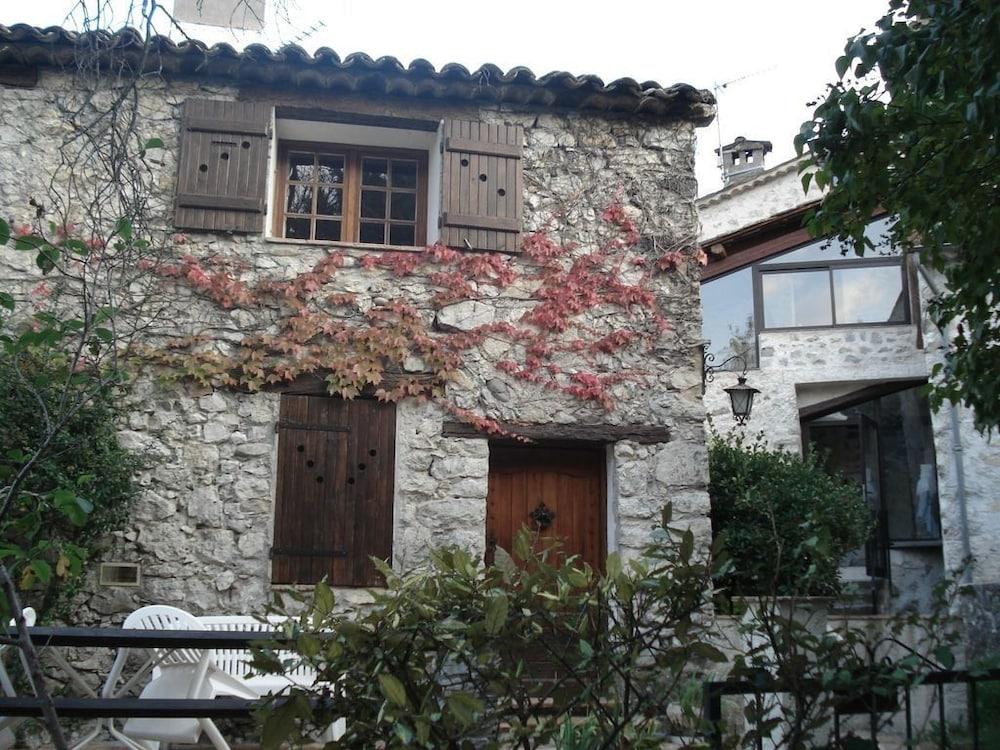 لا ميزون دو جولي المنطقة الخارجية