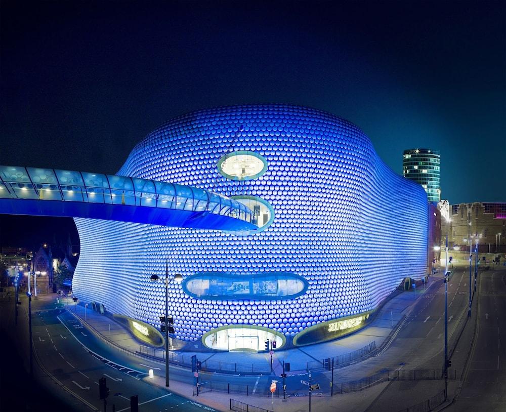 تيودورز إيسويتس بيرمينجام تاون هاوس فور كونتراكتورز المنطقة الخارجية