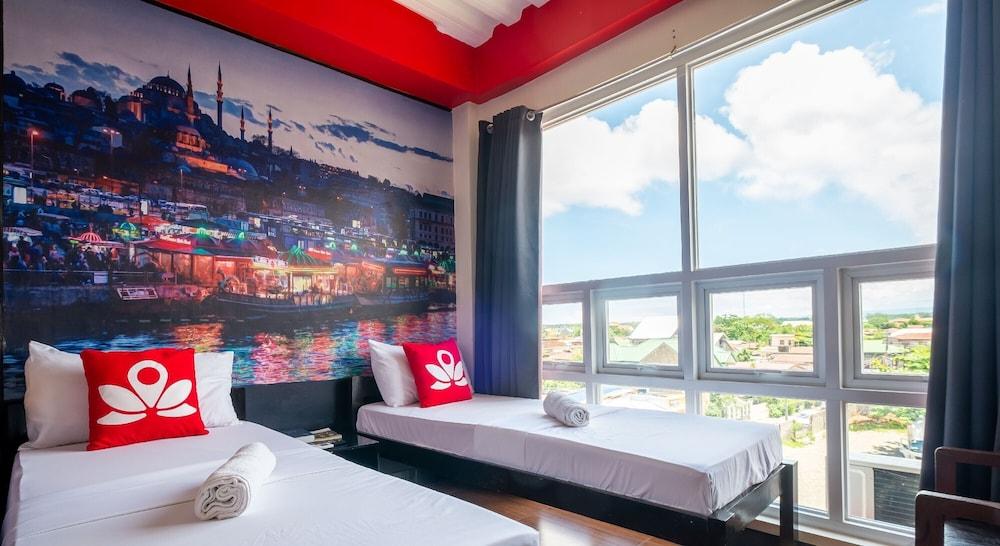 ZEN Rooms Universal Suite Bed and Breakfast