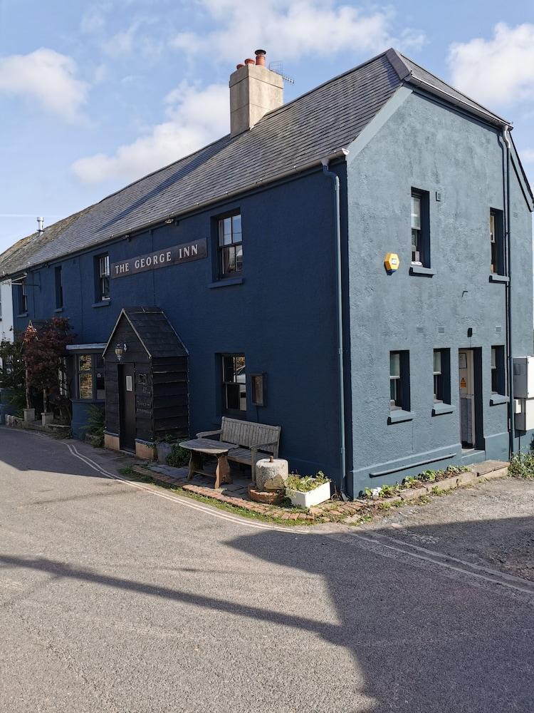 ذا جورج إن - بلاكوتن