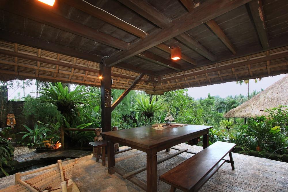 Graha Moding Interior Entrance
