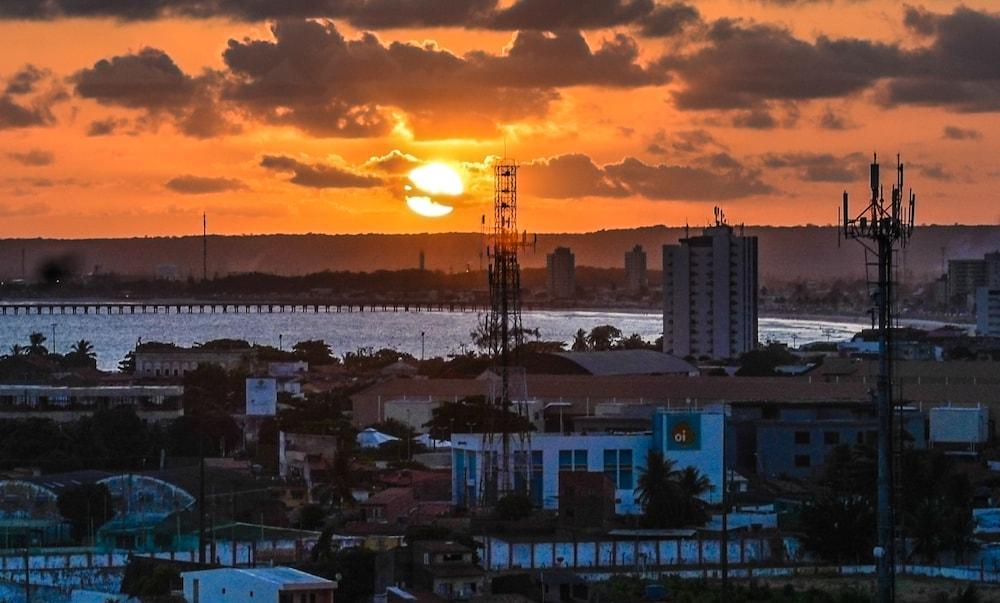 بيست ويسترن بريمير ماسيو منظر من الجو