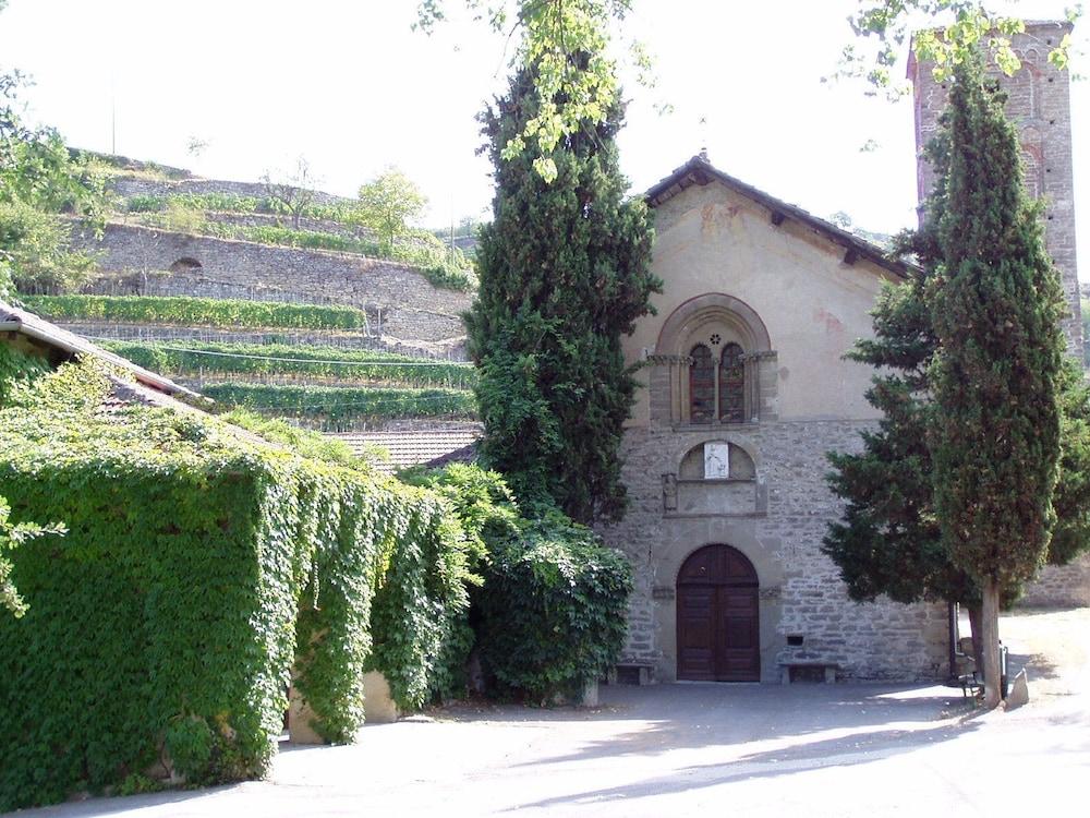 San Carlo Exterior
