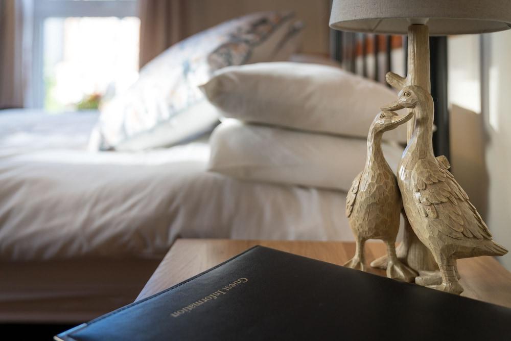 The Forth Inn Room