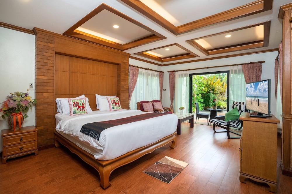 برايت لاكشري فيلا ويذ جاردن بول آند ساونا غرفة