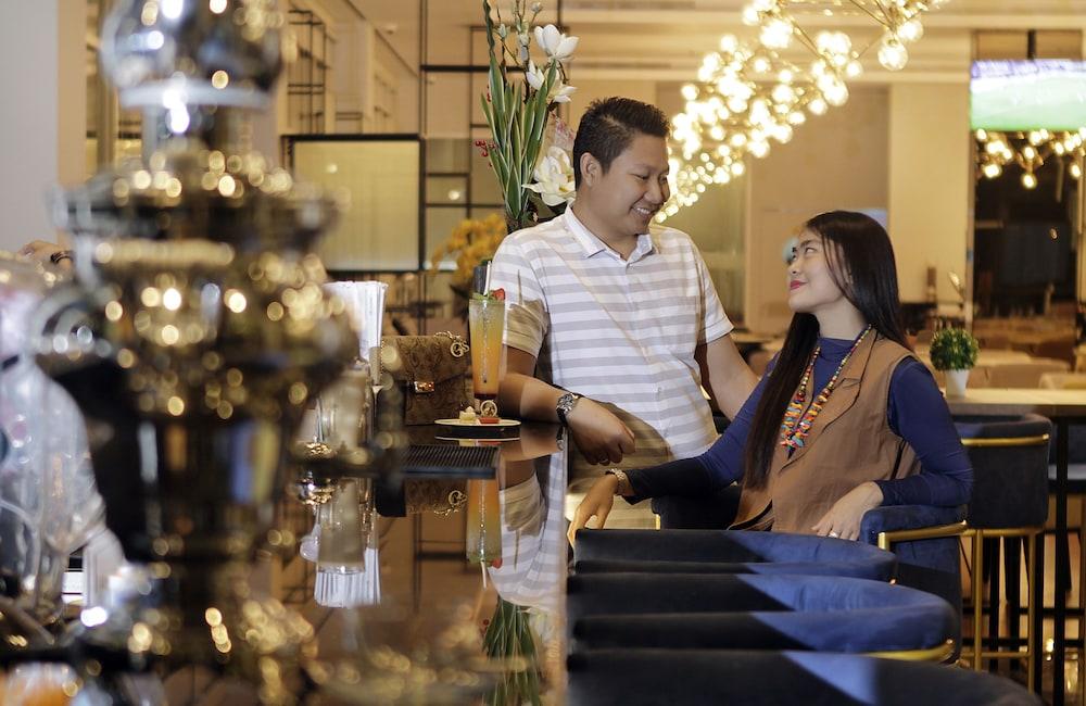 سويس بيلين مطار سورابيا منطقة الانتظار في الردهة