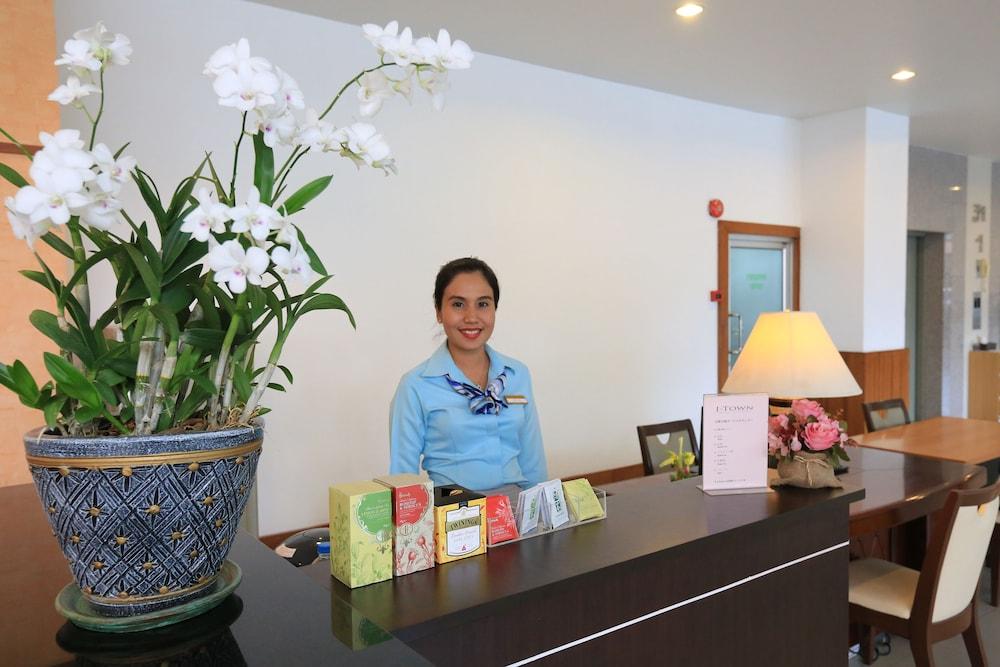 J - Town Serviced Apartments Lobby