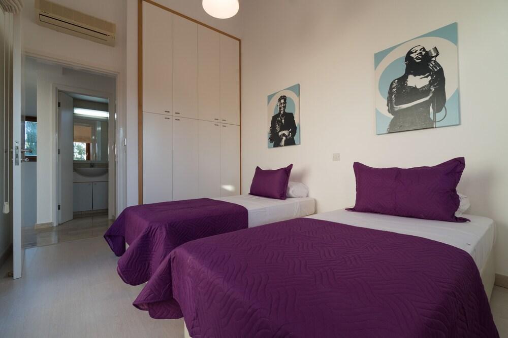 بيوتيفول 2 بد روم فيلا بروتس إت جي 9 ويذ برايفت بول آند بريتي جولف كورس فيوز، شورت واك تو ريزورت فيليدج سكوير أون أفروديت هيلز غرفة