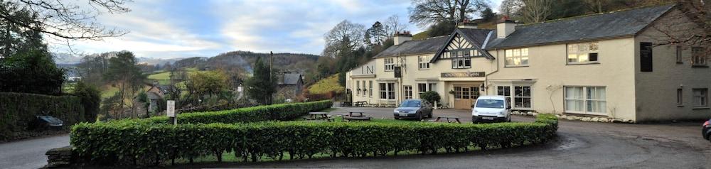 Cuckoo Brow Inn Exterior
