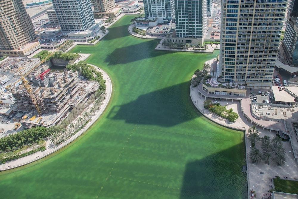 Spacious Studio in Heart of JLT Aerial View