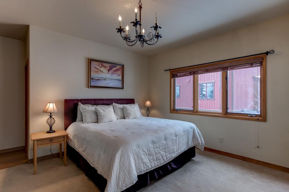 ويندو لايند هوم وذ هوت تاب باي ريد أونينج غرفة ضيافة