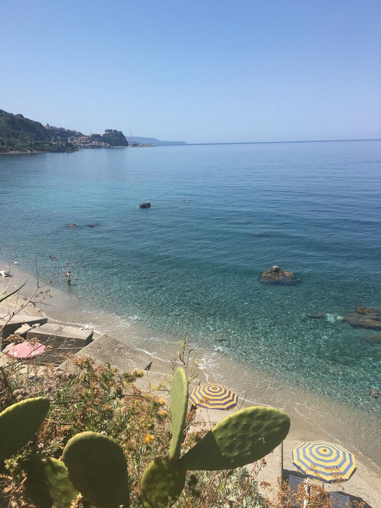 سويت 70 لاكشري بد آند بريكفاست المنطقة الخارجية