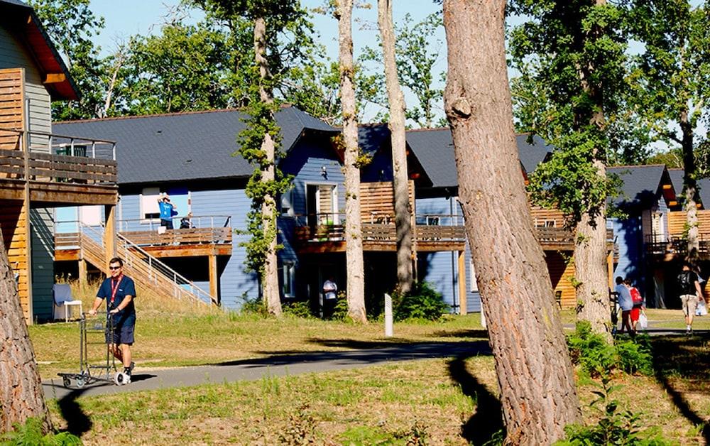 منتج وسبا فاكانسيول - ريليه دو بليسيس تفاصيل الفندق من الخارج