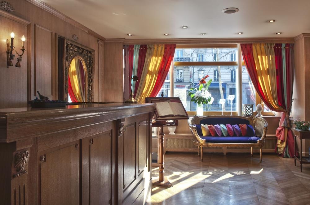 هوتل دي لا موت بيكيه منطقة الاستقبال