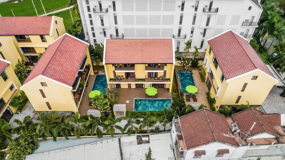 Hoa Co Villas Featured Image