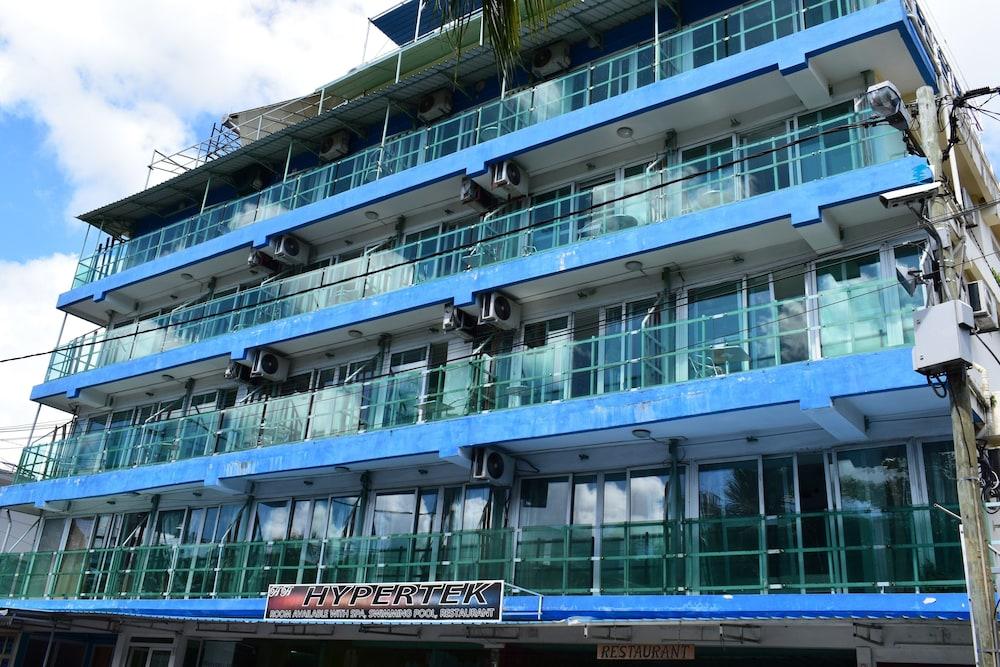 Hypertek Hotel Exterior