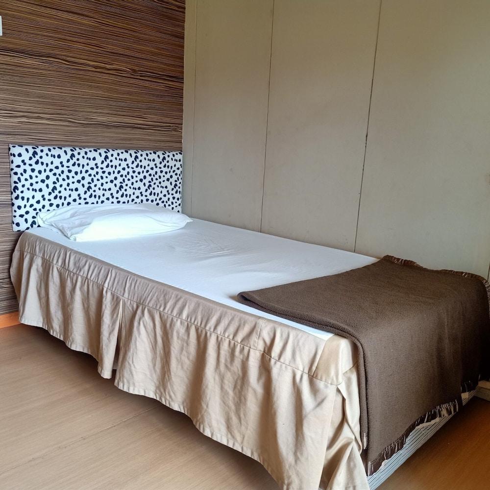 OYO 90366 Home Valley Guesthouse Tambunan