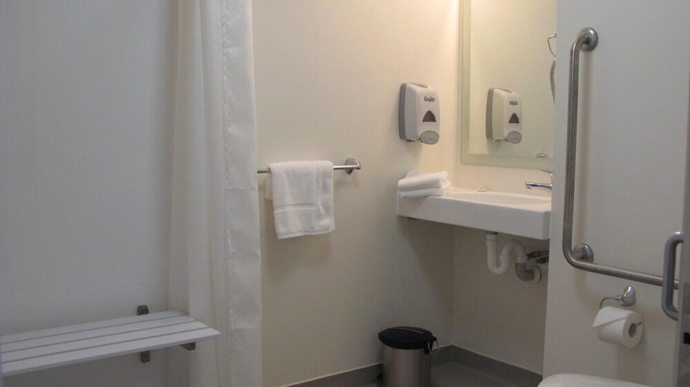 بيجاسوس جيتاواي موتلز آند أبارتمنتس حمام