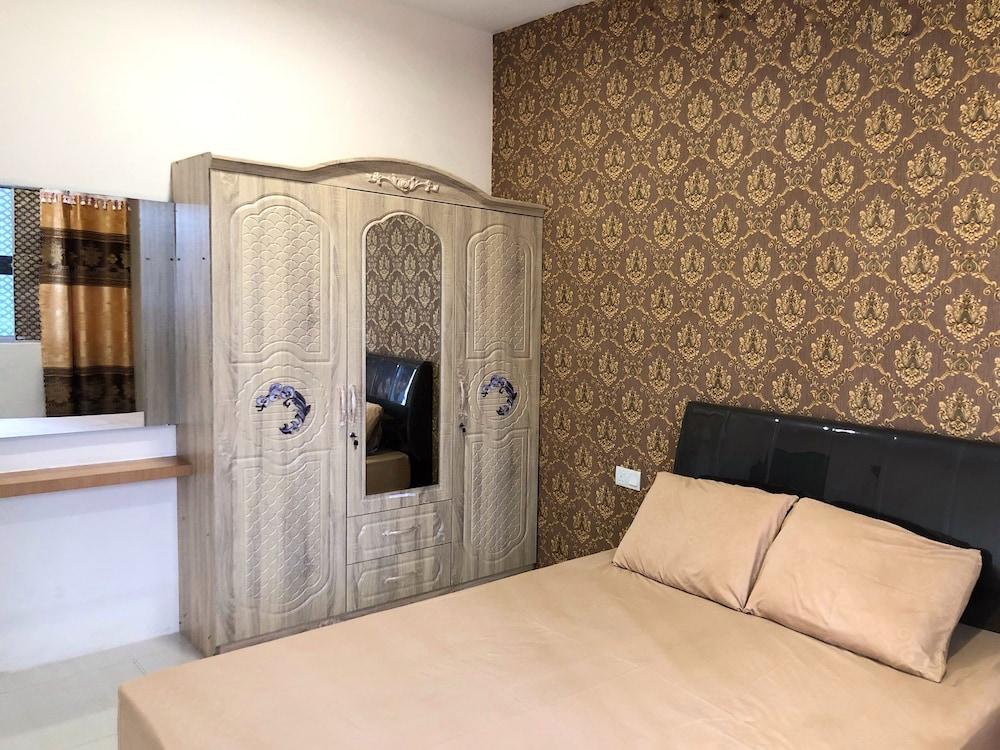 شارون سكوير