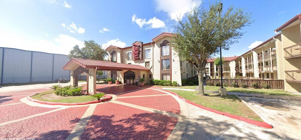 رد روف إن آند سويتس هيوستن - هوبي أيربورت المنطقة الخارجية