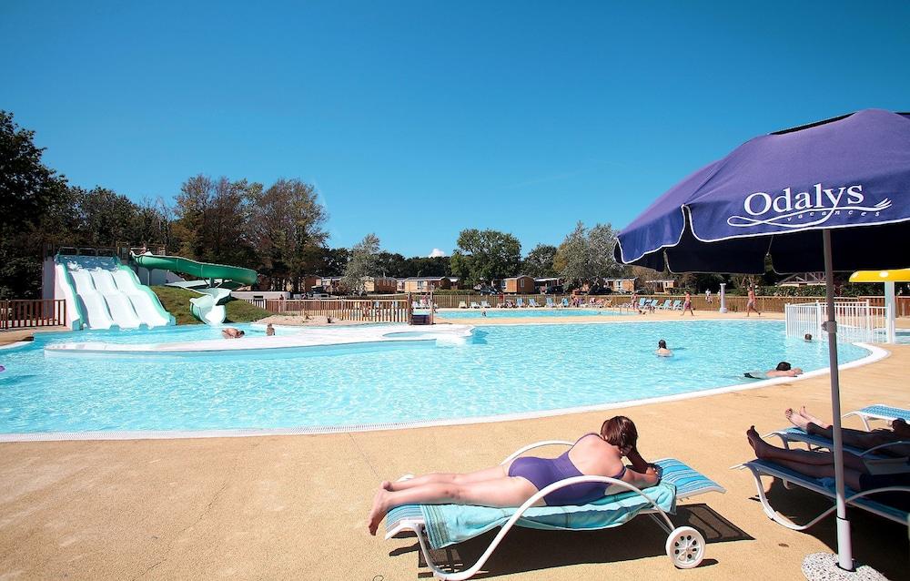 دومين ريزيدنتيال دو بلاين أير لو فورلين حمام سباحة مكشوف