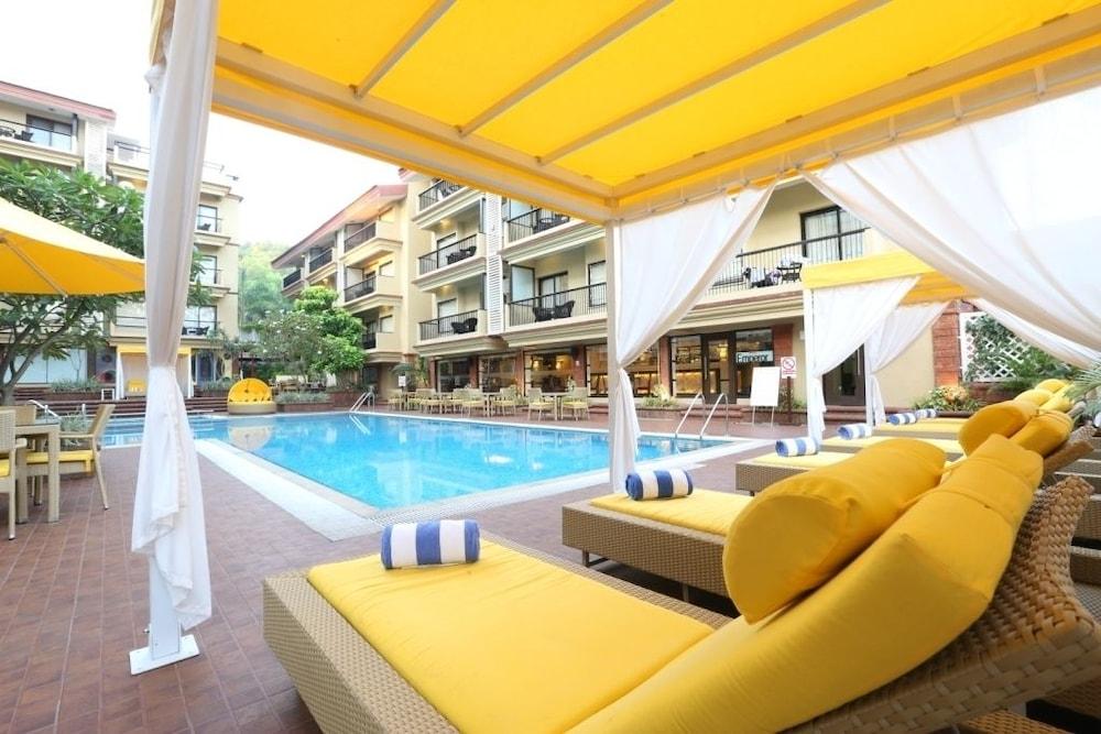 Deltin Suites Outdoor Pool