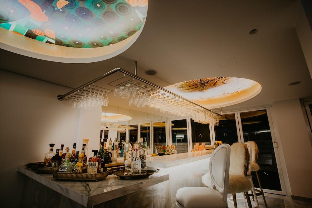 هوتل نابا سويتس - للبالغين فقط منطقة الانتظار في الردهة