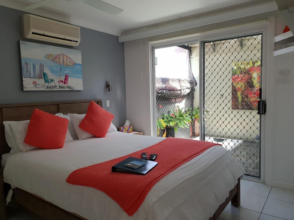 نيلسون باي بد آند بركفاست