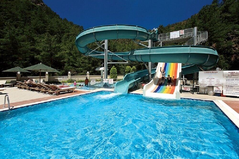 Julian Forest Suites- All Inclusive Outdoor Pool