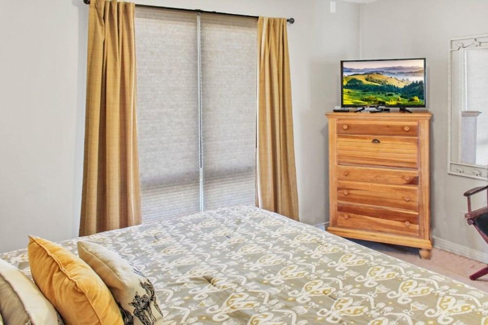 Boardwalk by Seascape Resort Room