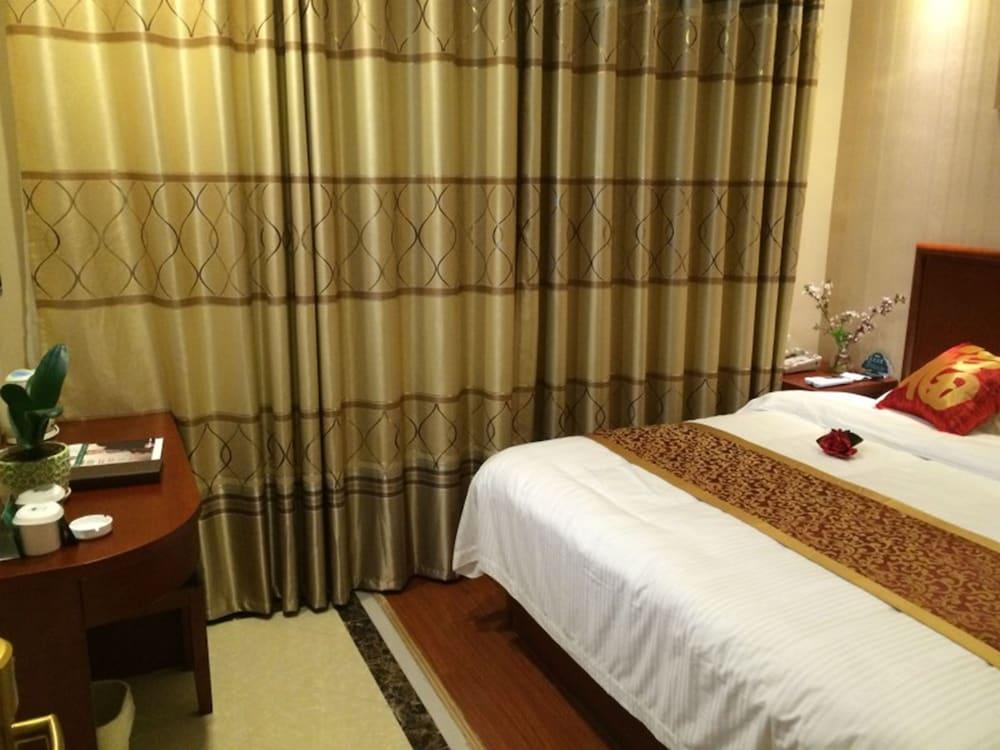 جرين تري إن سوتشين ييوو بيزنس سنتر فوكانغ أفينيو إكسبرس هوتل غرفة