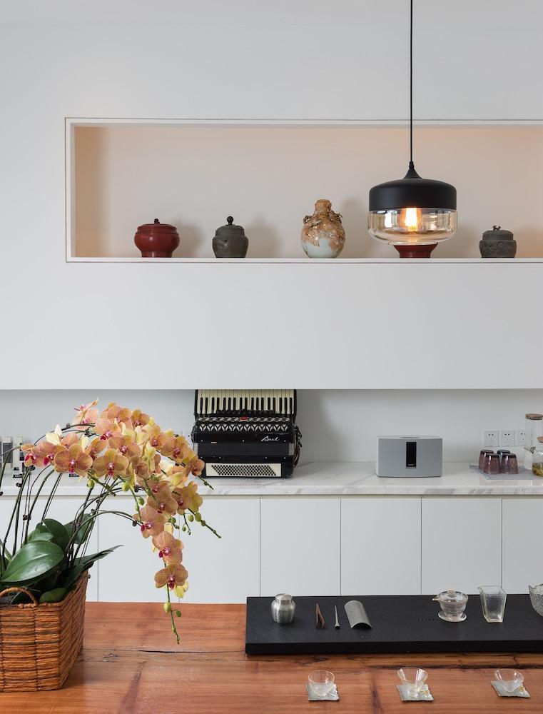 جينسبيشال ريتريت - شانجهاي بودونج لوجيازوي الردهة