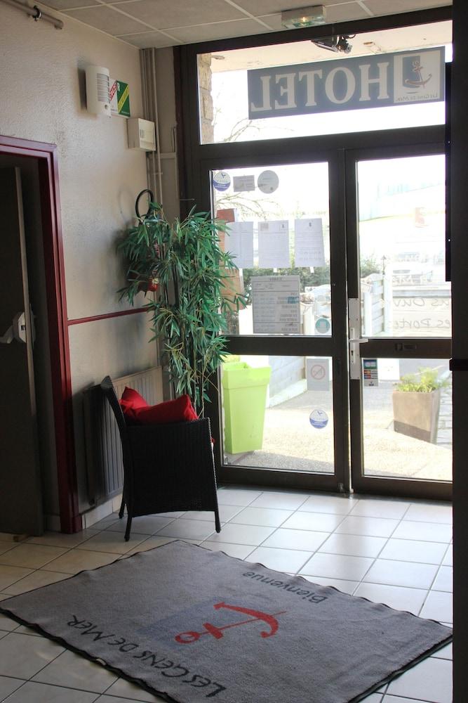 ليه جين دو مير لورين الفندق من الداخل