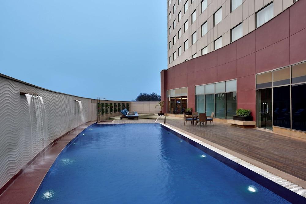 Radisson Gurugram Udyog Vihar Outdoor Pool
