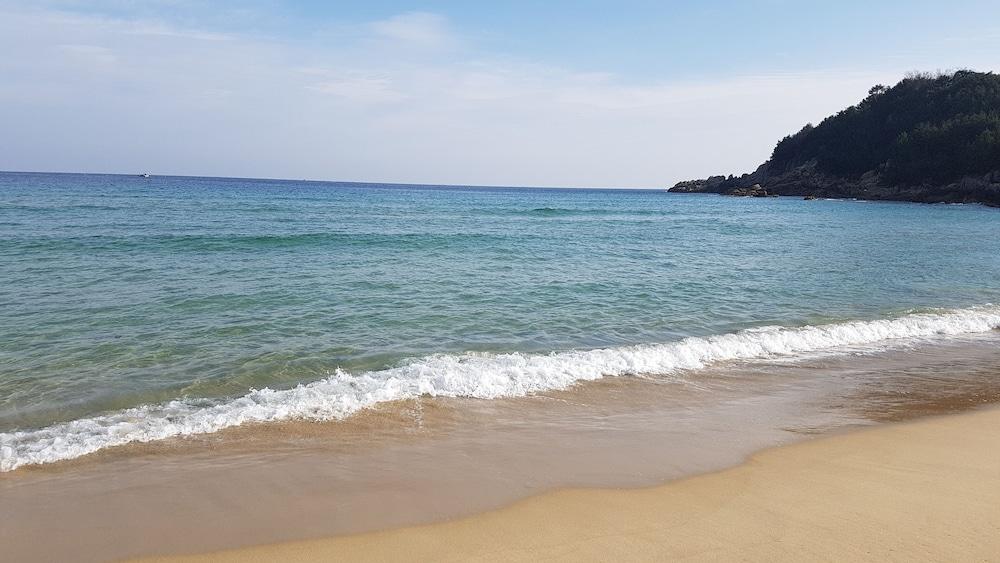 Goseong Bokee House Beach